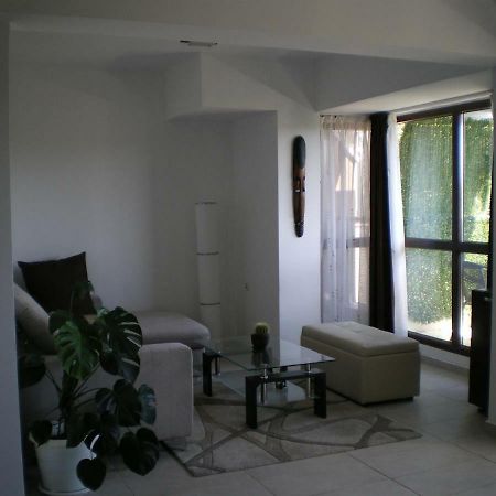 Park View Apartment Plovdiv With Parking Екстер'єр фото