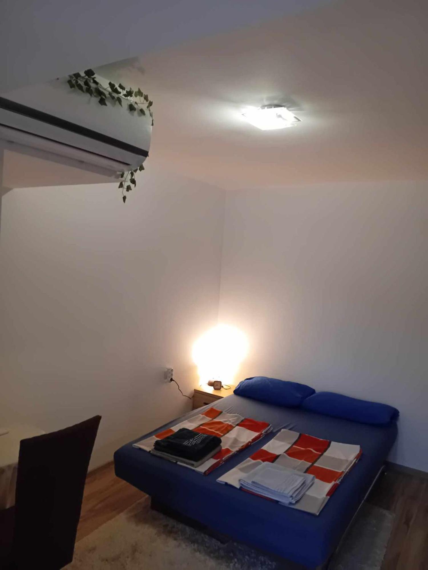 Park View Apartment Plovdiv With Parking Екстер'єр фото