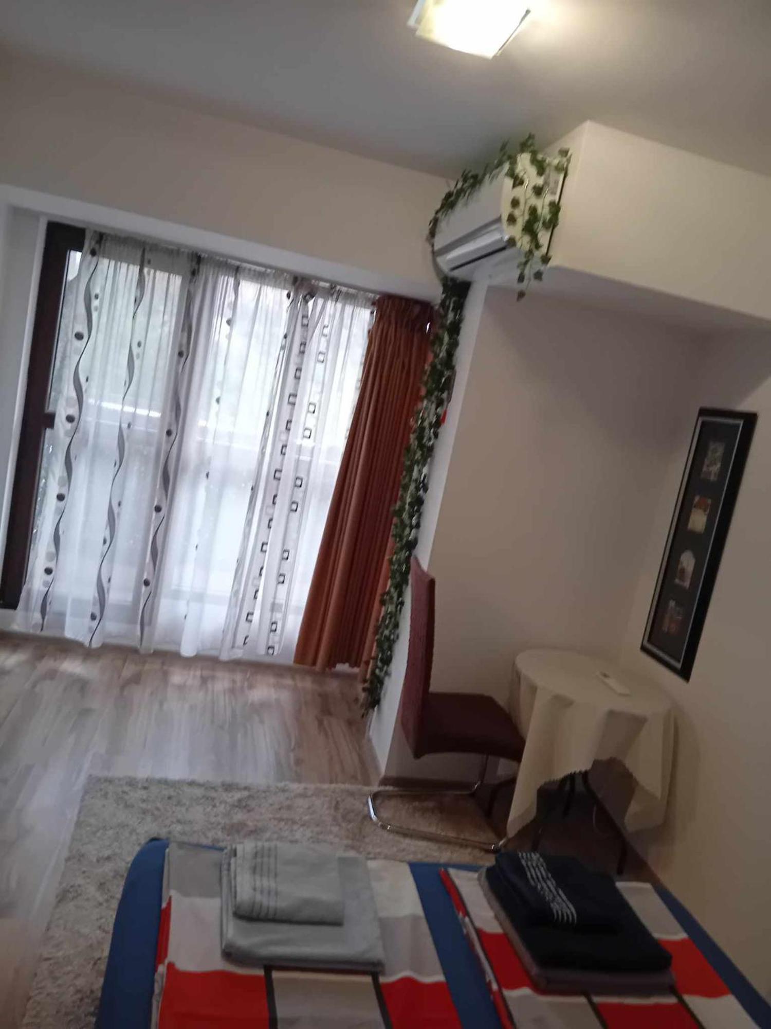 Park View Apartment Plovdiv With Parking Екстер'єр фото